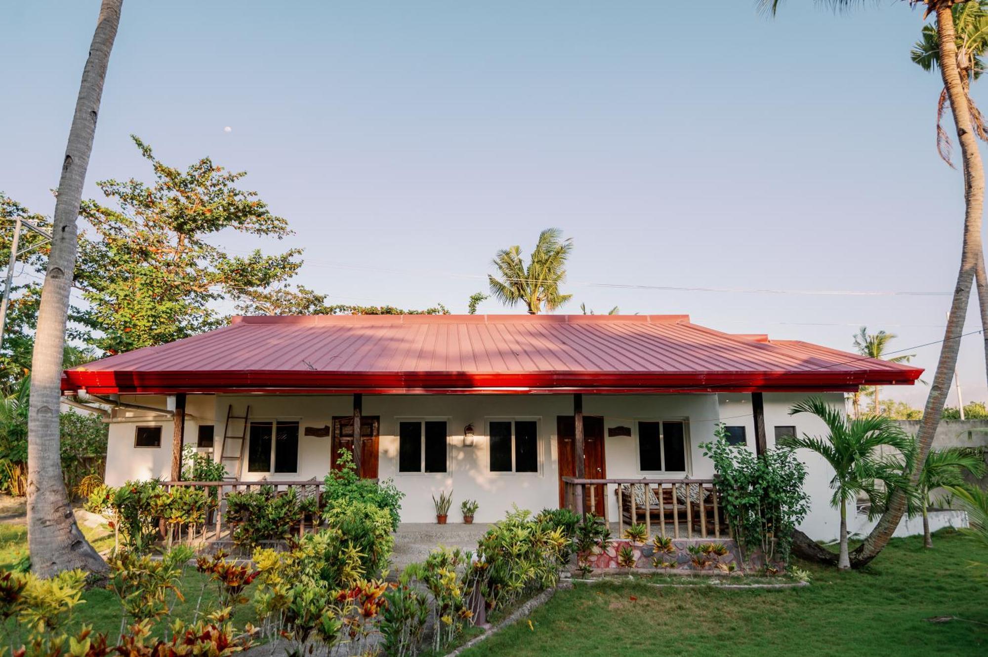 Polaris Beach And Dive Resort Inc Loon Экстерьер фото